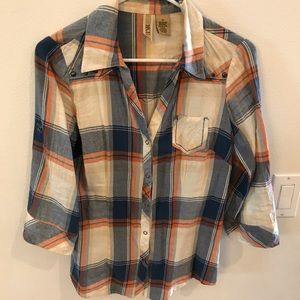 💰BKE flannel plaid button down top